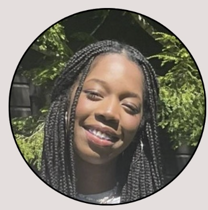 Zoe Davis bio image