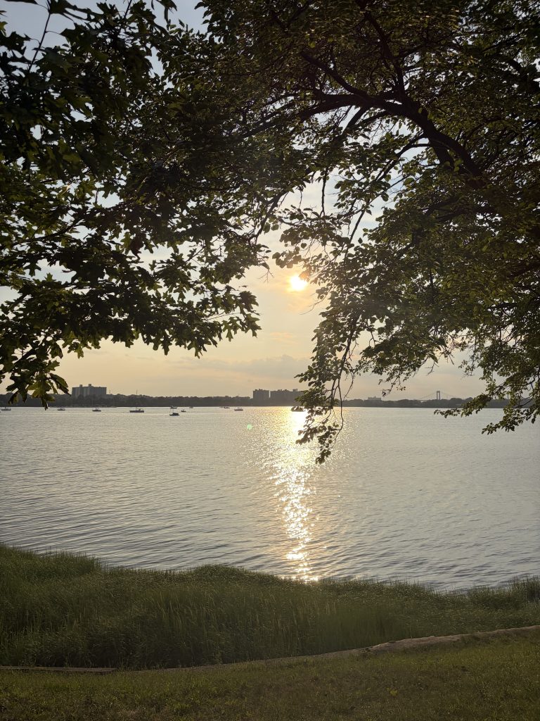 A beautiful, calming view of little neck bay