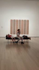 kids in a museum 