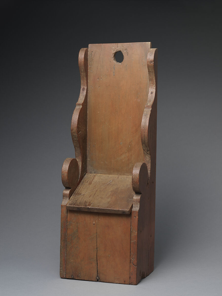 Salt Box from 1850 displayed in the Met